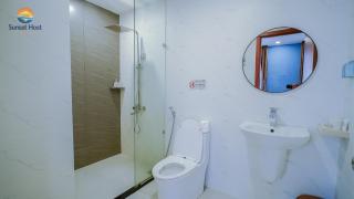 AT Hotel & Café in Sunset Town - Phu Quoc - 4