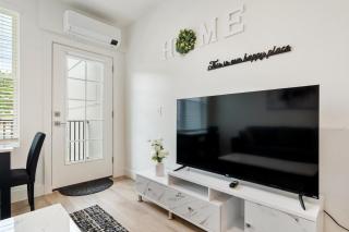 Stylish Suite 206 by Downtown & Convention Center! - 5
