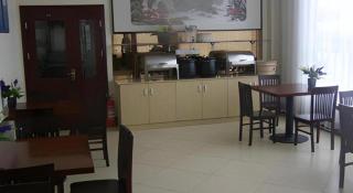 GreenTree Inn Heze Railway Station Hotel - 8