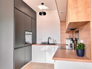 Modern Premium Apartment Near the Mountains - 2