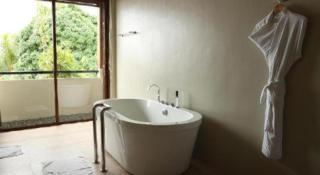 Bravo Resorts - Munting Paraiso - 1