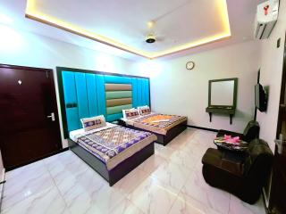 Galaxy Inn Guest House - 7