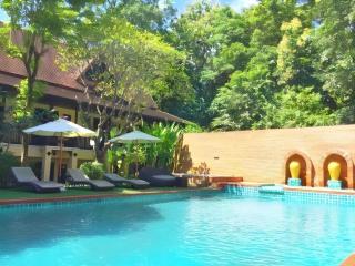 B2 Suthep Night Market Premier Resort - 2