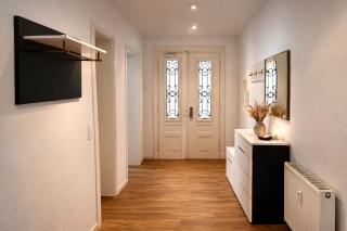 Moderne 3-Zimmer Wohnung in Top-Lage mit Terrasse & Einbauküche - 8