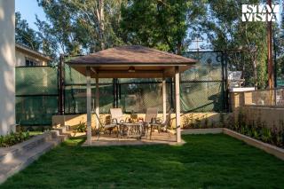 Misty Dews by StayVista - 4BHK Villa with Jacuzzi & Bar - 1
