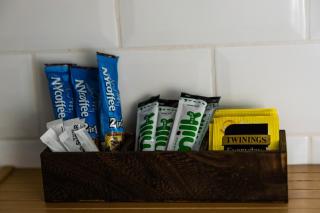 Cosy Central 1BR - Free Parking Walk to Everything - 5