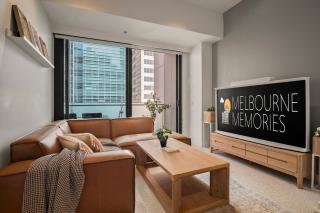 Epic CBD Apartment with Rooftop Pool Views and Gym! - 9