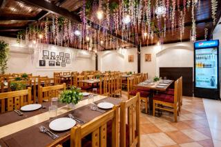 Hotel Kant Palace - 2