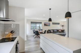 Villa 6 Brand New Walk to shops 10min Airport CBD - 8