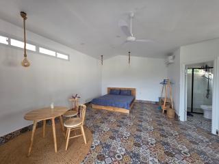 SAMSARA Modern Apartments & Villa Long Set Beach Sea View - 9