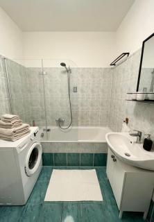 Stilvoll und gemütlich Wohnen am Schloßpark - 4