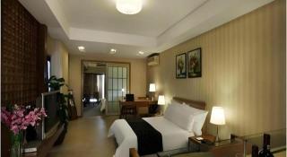 South China Laguna Hotel - 1