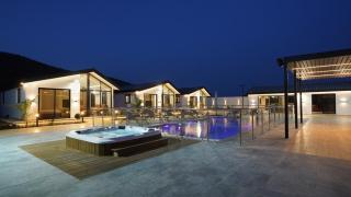 Calma Resort קלמה ריזורט סוויטות יוקרה - 0