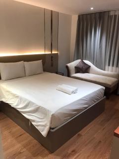 Gold Coast Hotel - 1