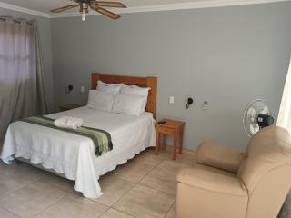 kennzy Guesthouse - 4