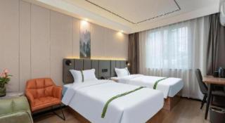 GreenTree Inn Jinan Quancheng Hotel - 4