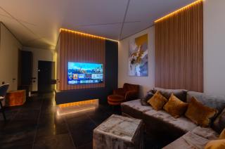 18-196 Manhattan, Beresteiskyi 11, Kyiv, Politekh metro nearby, fantastic city view, 15 kW backup power, Petrovdom Apartment - 9