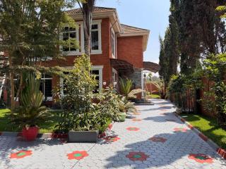 Kijani Arusha Airport Lodge - 1