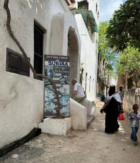 Subira House - 9