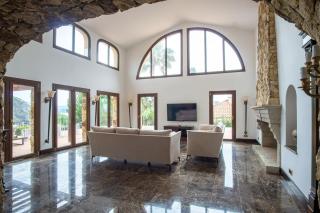 The Noble House - Seaside Living in Costa Brava - 4