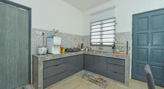 OYO HOME 90682 Liliz Mambang Farmstay - 2