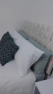 Escape the City with Hilton home - 8