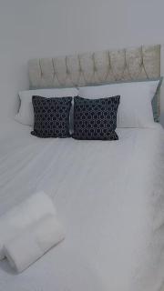 Escape the City with Hilton home - 9