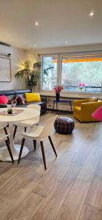 Tropical Art Apartment - 9