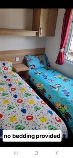 Lakeland Deluxe Caravan Hire - 8