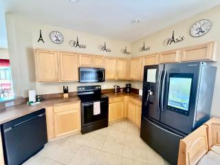 Grand Luxury Grove 4BR Home Near Disney - 8
