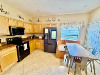 Grand Luxury Grove 4BR Home Near Disney - 4