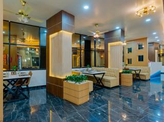 Hotel Majestic Royal Akkalkot - 3