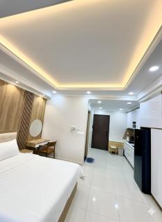 Luxury Sunrise Apartment Central - Premium Pool and Gym - 5
