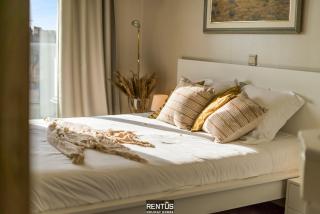 Lighthouse View - Pier facing apartment with garage - 1