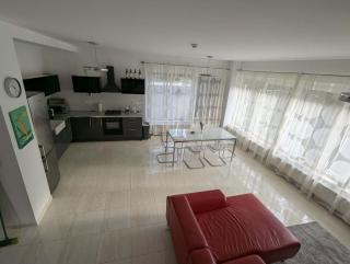 1038 - Szemesnek áll a Világ Vendégház - 6