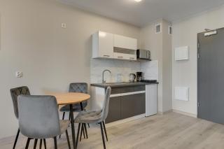 Mostek 246 - Grey & Flowers by Grand Apartments - 5