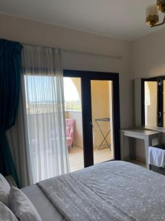 Aldau Heights Luxe One Bedroom - 2