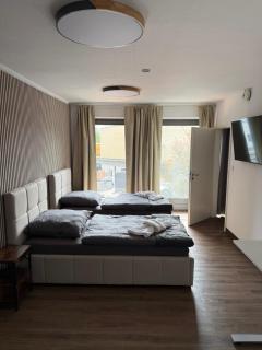 GARLAND Rooms - 8