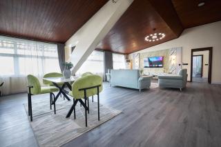 The Carrington Suite - 5