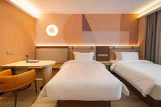 Leston Hotel - 2