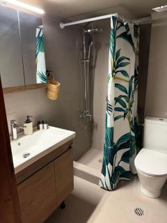 MOLA PAPAYA STUDIOS - 8