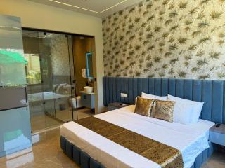 The Palm House - Rooms,Pool,Garden and Parking - 0