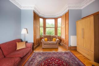 Cosy 4 bdrm Apartment by Meadows - 9