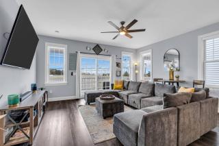Fast Wifi | Rooftop HotTub | Pet Friendly | Coffee - 9