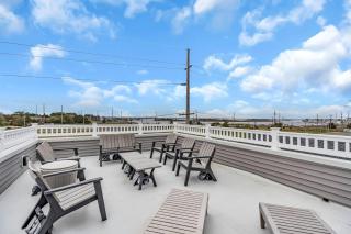Fast Wifi | Rooftop HotTub | Pet Friendly | Coffee - 6