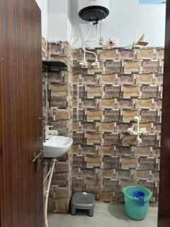 Sambhavi guest house - 1