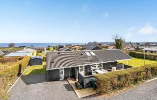 3 Bedroom Cozy Home In Hejls - 0