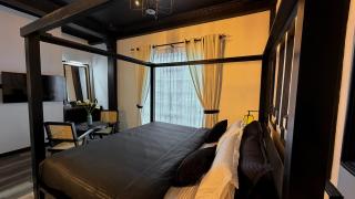 Little England Bungalow - 7