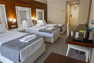 Sentinus Beach Hotel - 9