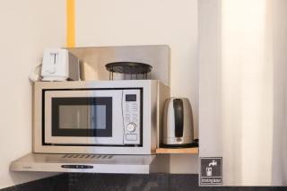 Amber Gardenview Studios Downtown - 1